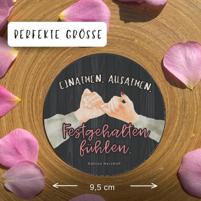 Untersetzer „Festgehalten fühlen“ – Freundschafts Geschenkidee - 9,5cm Durchmesser
