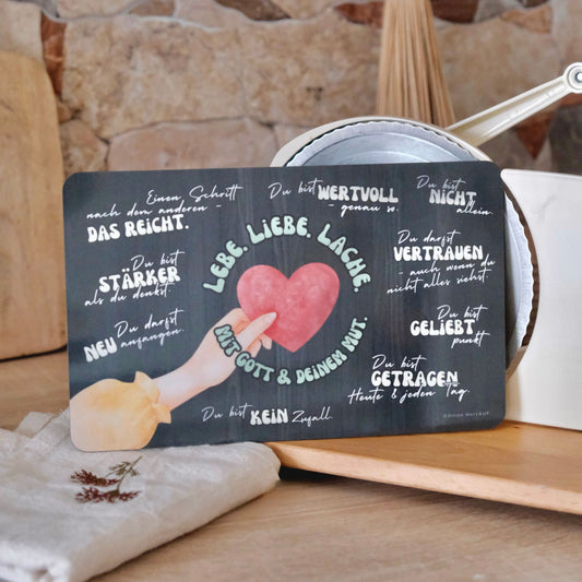 Frühstücksbrettchen zur Konfirmation "Lebe. Liebe. Lache."