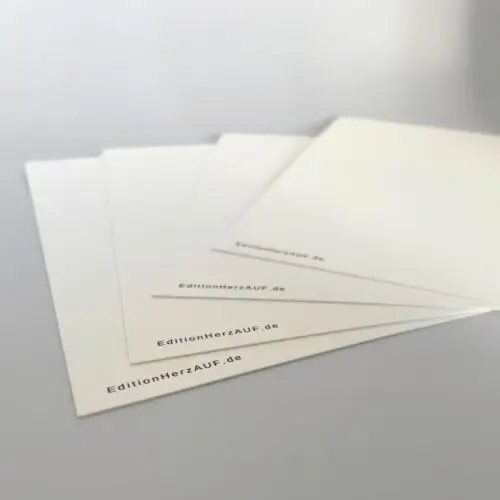 Schlichte Postkarte: "Du bist wertvoll Papa" | Grußkarte für Papa aus nachhaltigem Naturkarton – Bild 2