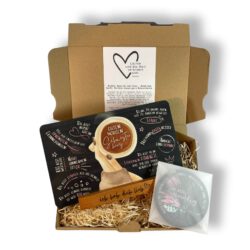 Geschenkset für die Schwester: Frühstücksbrettchen "Guten Morgen Schwesterherz" mit Halter und Untersetzer, Geburtstagsgeschenk Schwester